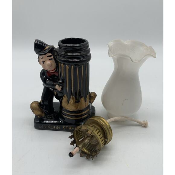 Vintage Drunk Man At Lamp Post On Bourbon Street Oil Lamp Made In Japan - Picture 6 of 6